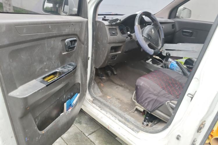 Used Wuling Rongguang V 2016 1.5L Standard Version Driver Seat