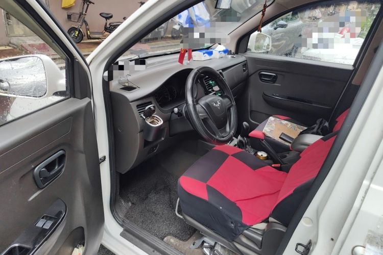 Used Wuling Rongguang V 2016 1.5L Standard Version Driver Seat