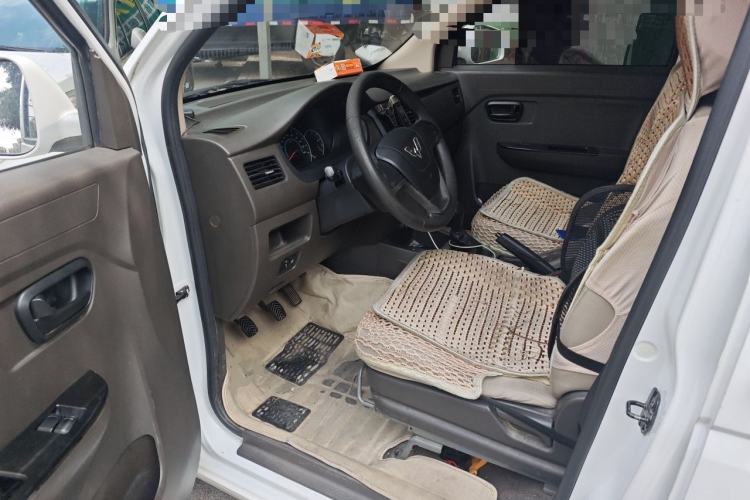 Used Wuling Rongguang V 2016 1.5L Standard Version Driver Seat