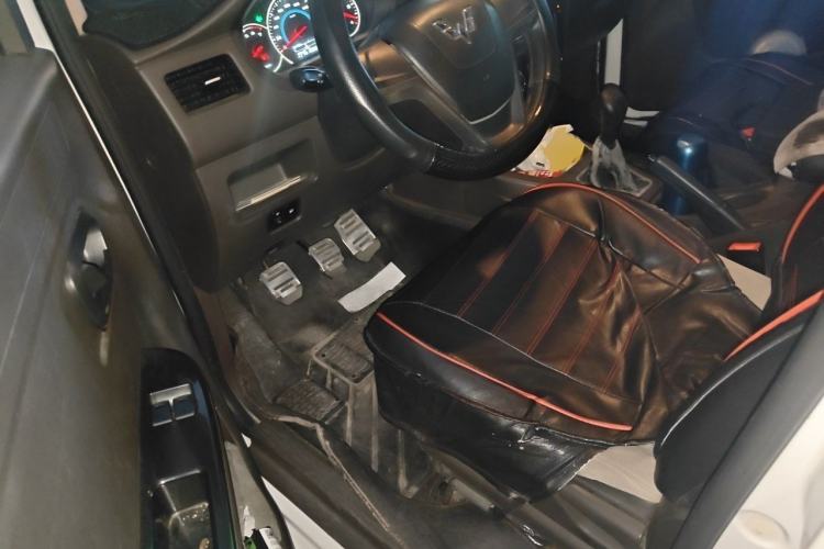 Used Wuling Rongguang V 2016 1.5L Standard Version Driver Seat