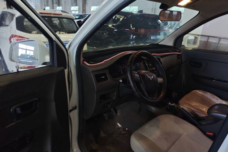 Used Wuling Rongguang V 2016 1.5L Standard Version Driver Seat