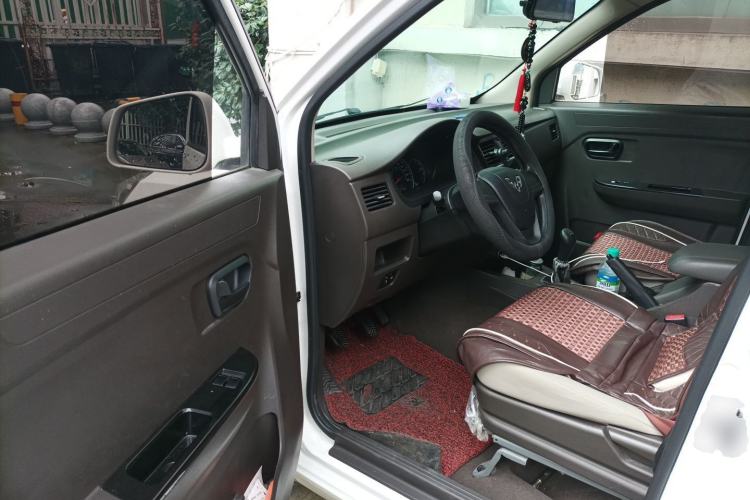 Used Wuling Rongguang V 2016 1.5L Standard Version Driver Seat