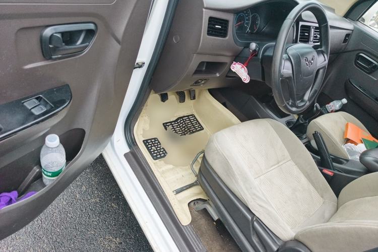 Used Wuling Rongguang V 2016 1.2L Standard Version Driver Seat