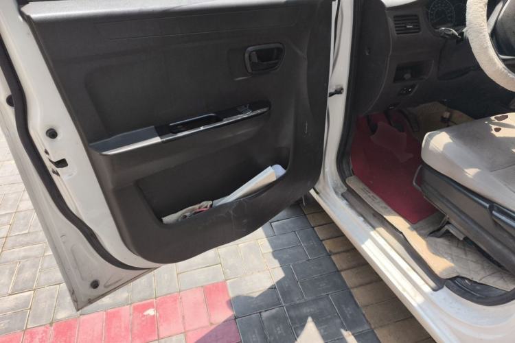 Used Wuling Rongguang V 2016 1.5L Standard Version Driver Seat