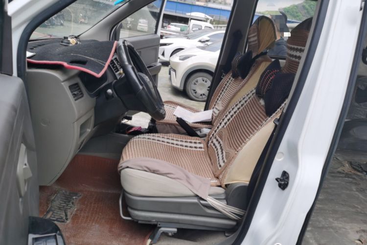 Used Wuling Rongguang V 2016 1.5L Standard Version Driver Seat