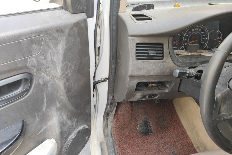 Used Wuling Rongguang V 2016 1.5L Standard Version Driver Seat