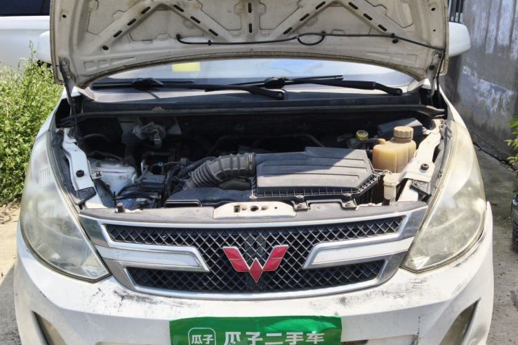 Used Wuling Rongguang V 2016 1.5L Standard Version Engine Bay