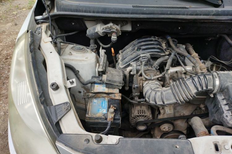 Used Wuling Rongguang V  Engine Bay Right