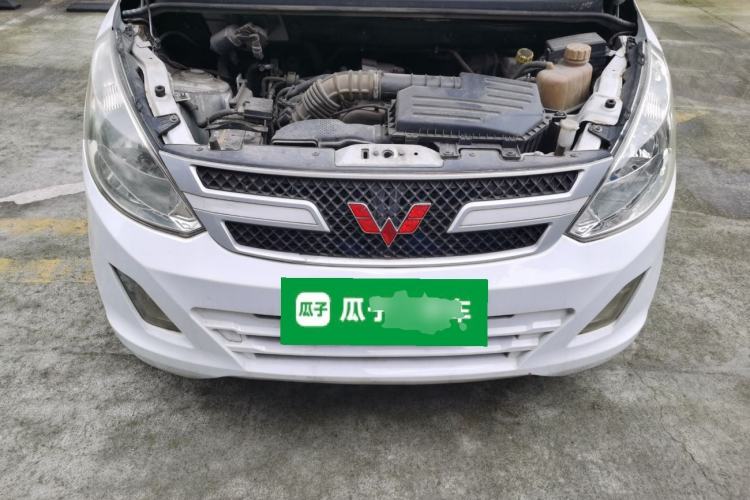 Used Wuling Rongguang V 2016 1.5L Standard Version Engine Bay