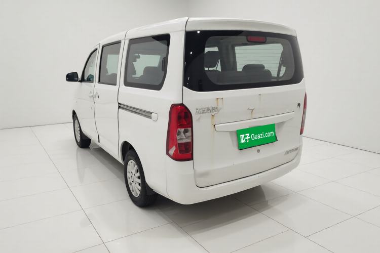 Used Wuling Rongguang V 2016 1.5L Standard Version Exterior 3