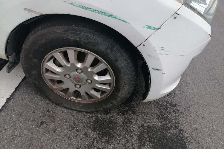 Used Wuling Rongguang V 2016 1.5L Standard Version Exterior 7