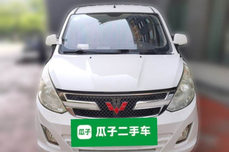 Used Wuling Rongguang V 2016 1.2L Standard Version Front