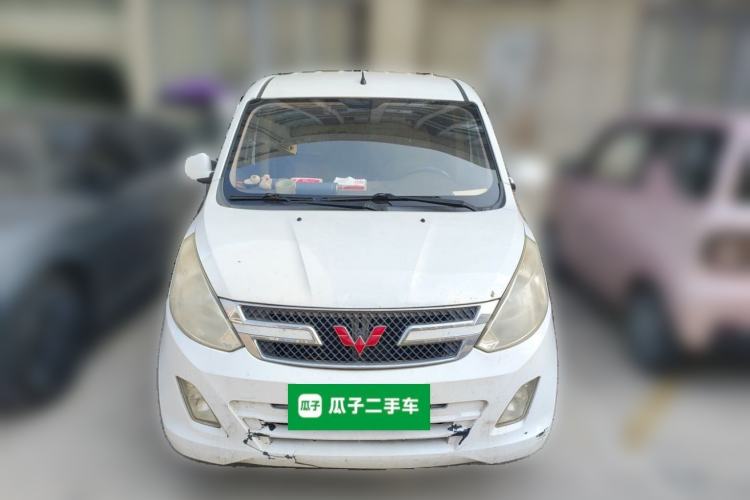 Used Wuling Rongguang V 2016 1.2L Standard Version Front