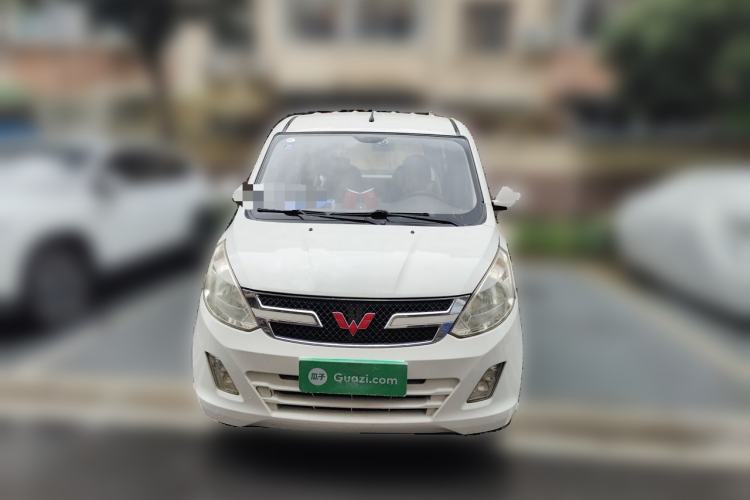 Used Wuling Rongguang V 2016 1.5L Standard Version Front