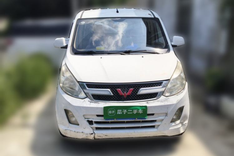 Used Wuling Rongguang V 2016 1.5L Standard Version Front