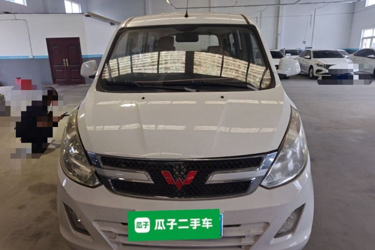 Used Wuling Rongguang V 2016 1.5L Standard Version Front