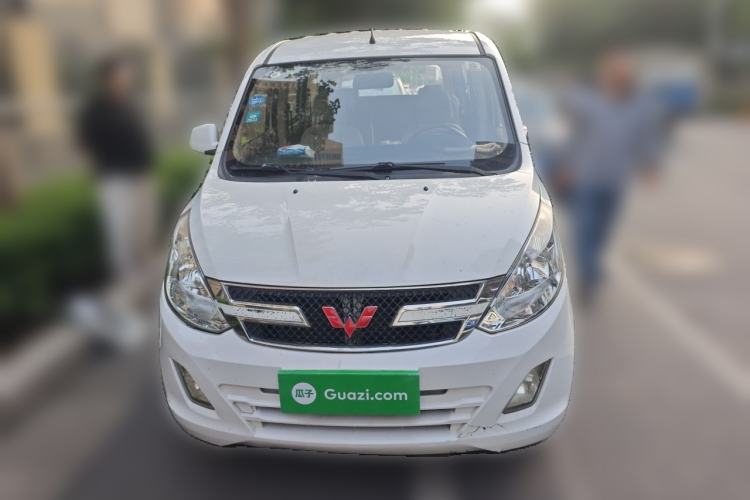 Used Wuling Rongguang V 2016 1.5L Standard Version Front