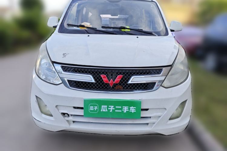 Used Wuling Rongguang V 2016 1.5L Standard Version Front