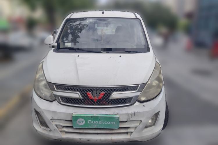Used Wuling Rongguang V 2016 1.5L Standard Version Front