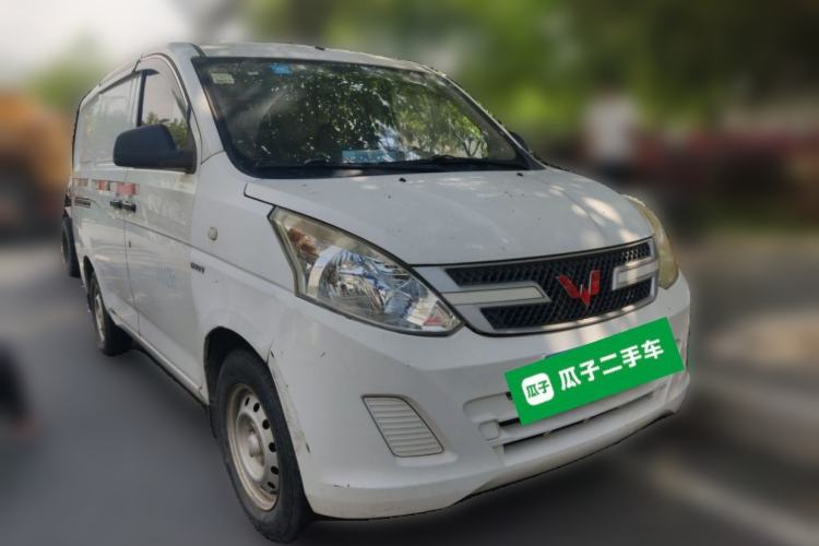 Used Wuling Rongguang V 2016 1.5L Practical Version Front Right 45 Deg