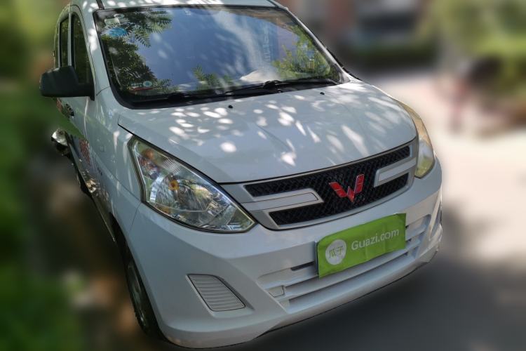 Used Wuling Rongguang V  Front Right 45 Deg