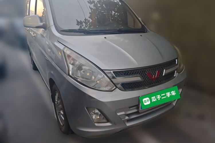 Used Wuling Rongguang V 2016 1.5L Standard Version Front Right 45 Deg