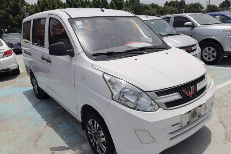 Used Wuling Rongguang V 2016 1.5L Practical Version Non-Power-Assisted Front Right 45 Deg