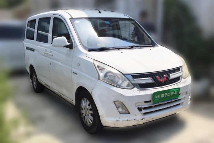 Used Wuling Rongguang V 2016 1.5L Standard Version Front Right 45 Deg