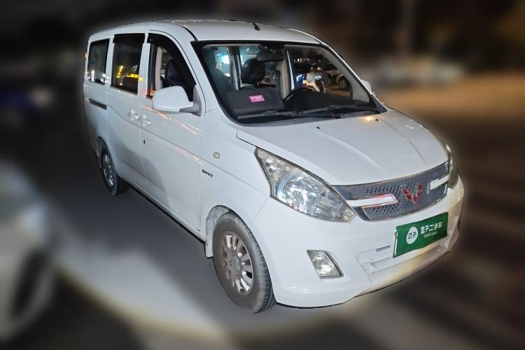 Used Wuling Rongguang V 2016 1.5L Standard Version Front Right 45 Deg