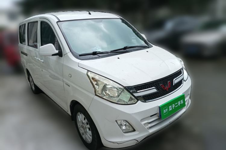 Used Wuling Rongguang V 2016 1.5L Standard Version Front Right 45 Deg