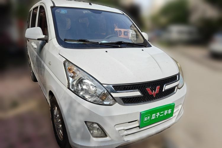 Used Wuling Rongguang V 2016 1.5L Standard Version Front Right 45 Deg
