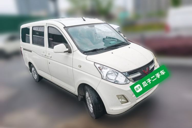 Used Wuling Rongguang V 2016 1.2L Standard Version Front Right 45 Deg