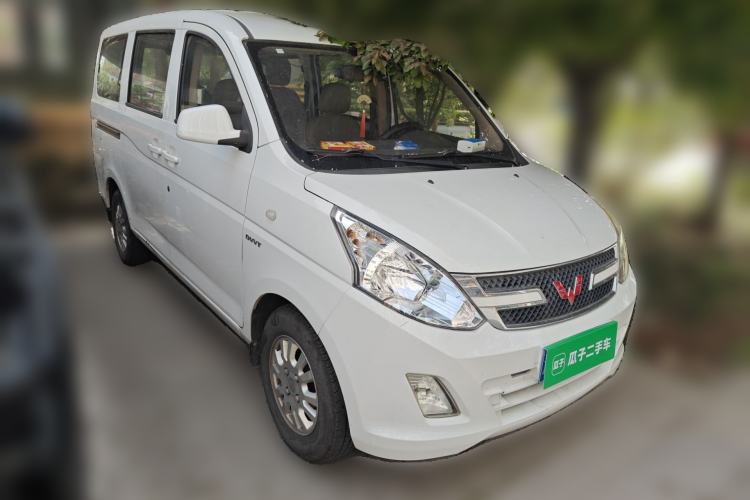 Used Wuling Rongguang V 2016 1.5L Standard Version Front Right 45 Deg