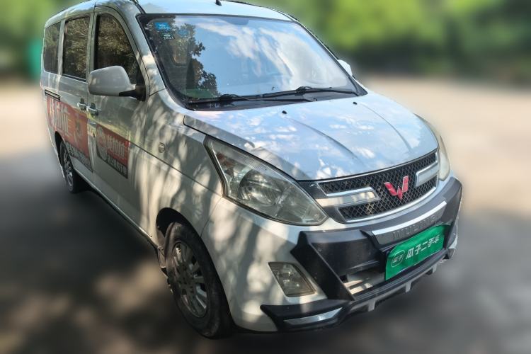 Used Wuling Rongguang V 2016 1.2L Standard Version Front Right 45 Deg