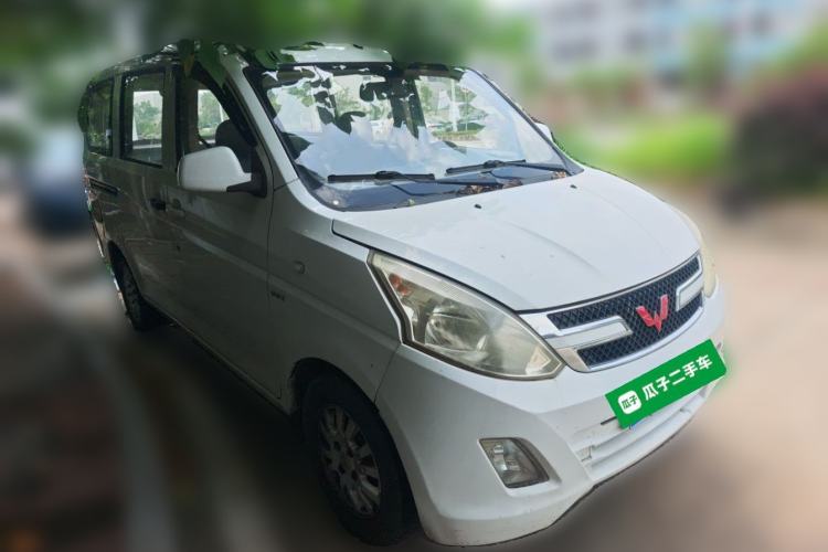 Used Wuling Rongguang V 2016 1.5L Standard Version Front Right 45 Deg