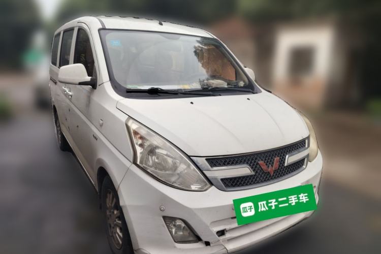 Used Wuling Rongguang V 2016 1.5L Standard Version Front Right 45 Deg