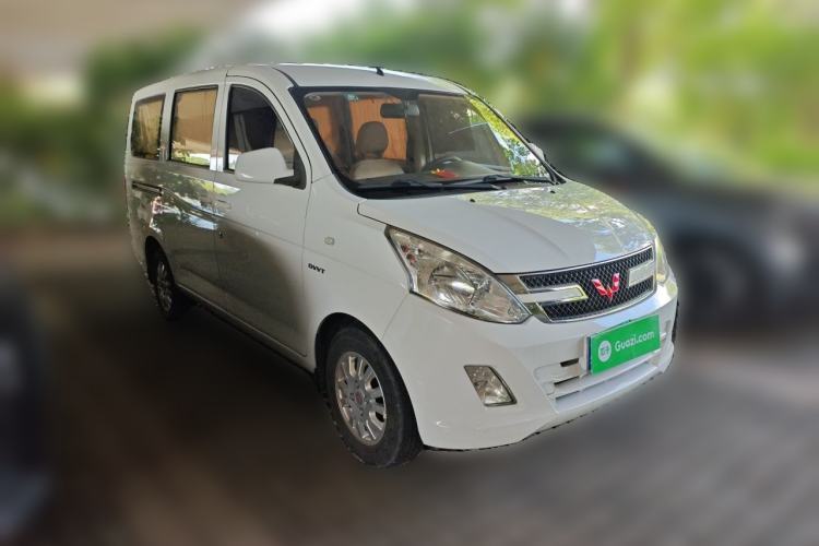 Used Wuling Rongguang V 2016 1.5L Standard Version Front Right 45 Deg