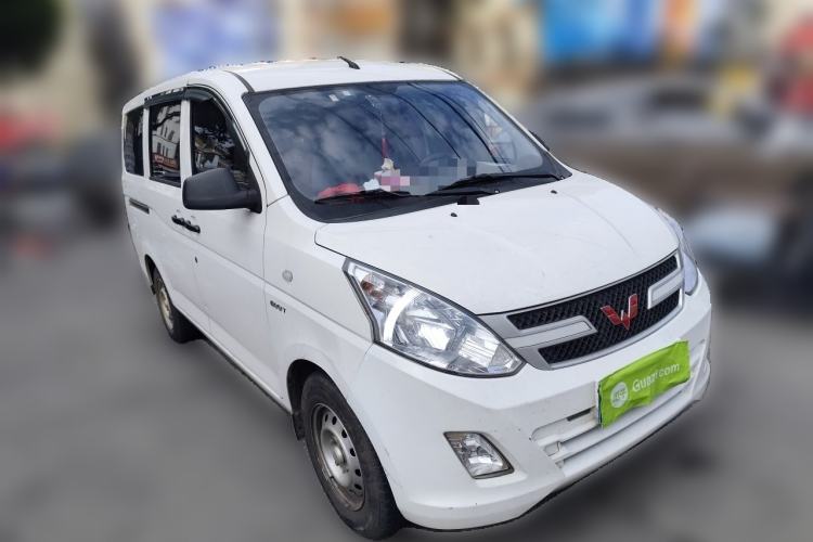 Used Wuling Rongguang V 2016 1.5L Practical Version Front Right 45 Deg