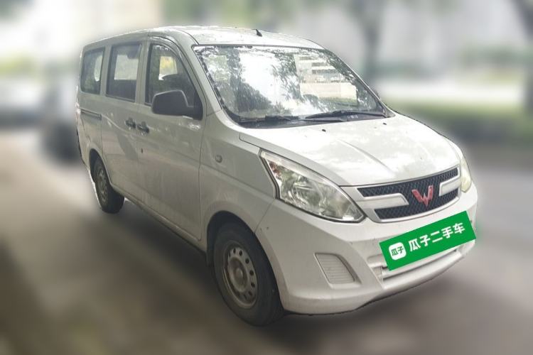 Used Wuling Rongguang V 2016 1.2L Practical Version Front Right 45 Deg