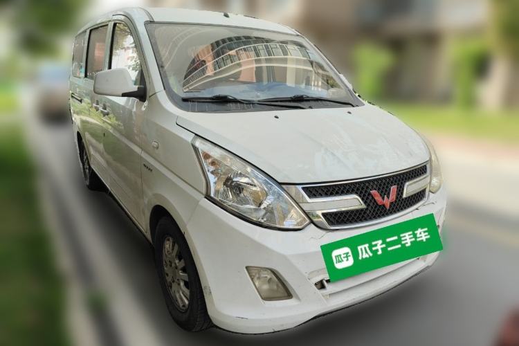 Used Wuling Rongguang V 2016 1.5L Standard Version Front Right 45 Deg