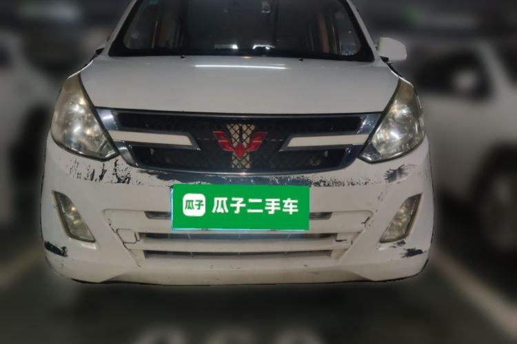 Used Wuling Rongguang V 2016 1.5L Standard Version Front