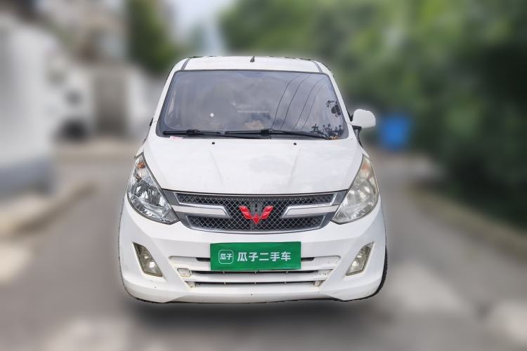 Used Wuling Rongguang V 2016 1.5L Standard Version Front