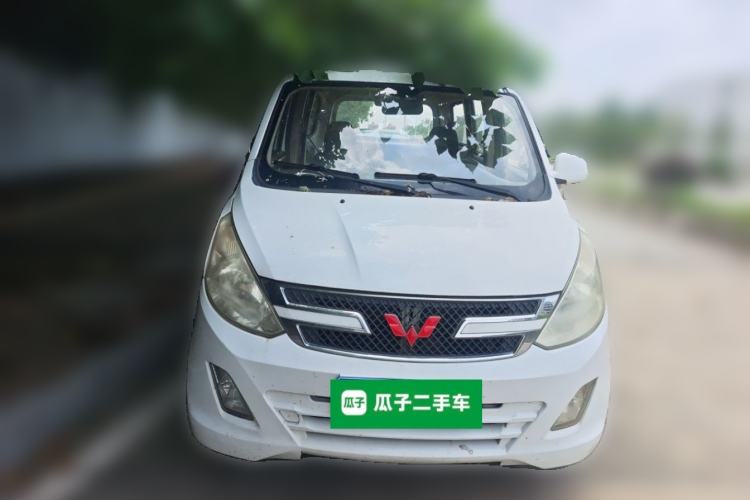 Used Wuling Rongguang V 2016 1.5L Standard Version Front