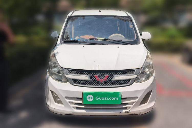 Used Wuling Rongguang V 2016 1.5L Standard Version Front