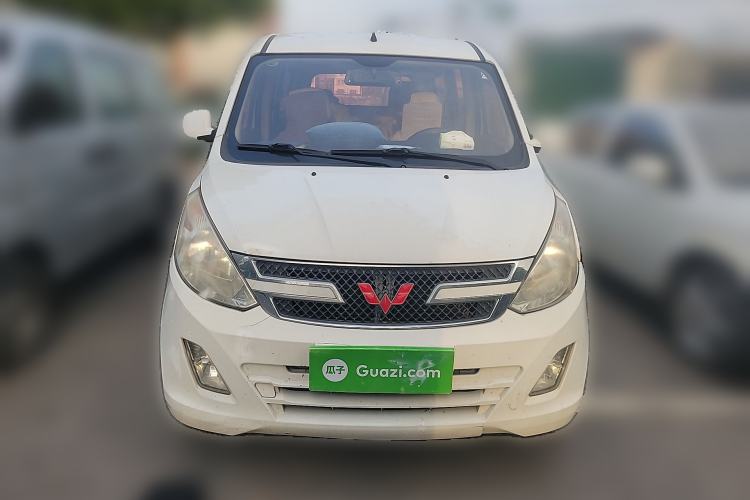 Used Wuling Rongguang V 2016 1.5L Standard Version Front