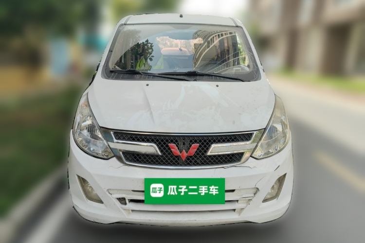 Used Wuling Rongguang V 2016 1.5L Standard Version Front