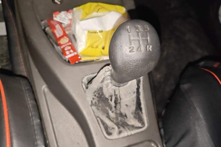 Used Wuling Rongguang V 2016 1.5L Standard Version Gear Lever