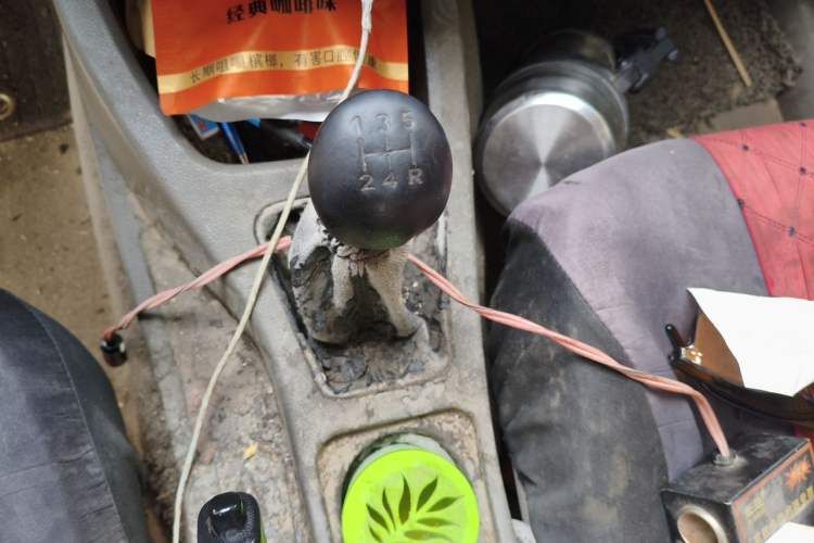 Used Wuling Rongguang V 2016 1.5L Practical Version Gear Lever