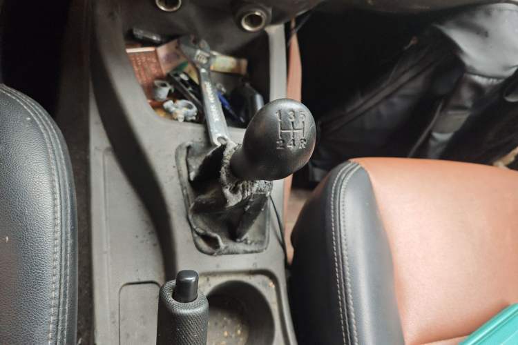 Used Wuling Rongguang V 2016 1.5L Standard Version Gear Lever