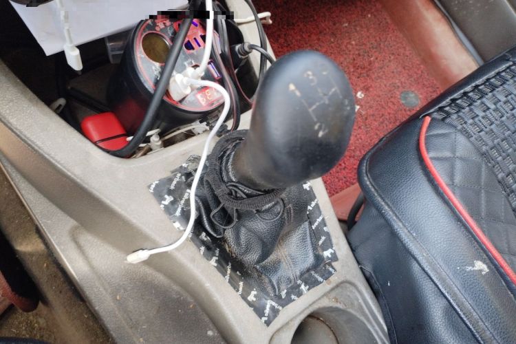 Used Wuling Rongguang V 2016 1.5L Practical Version Gear Lever
